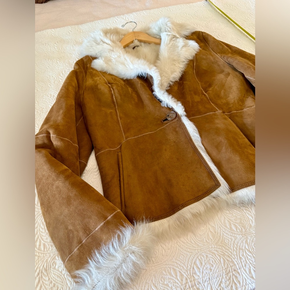 COLE HAAN Lambskin Suede Jacket with fur lining. Penny Lane Jacket - Picture 2 of 16